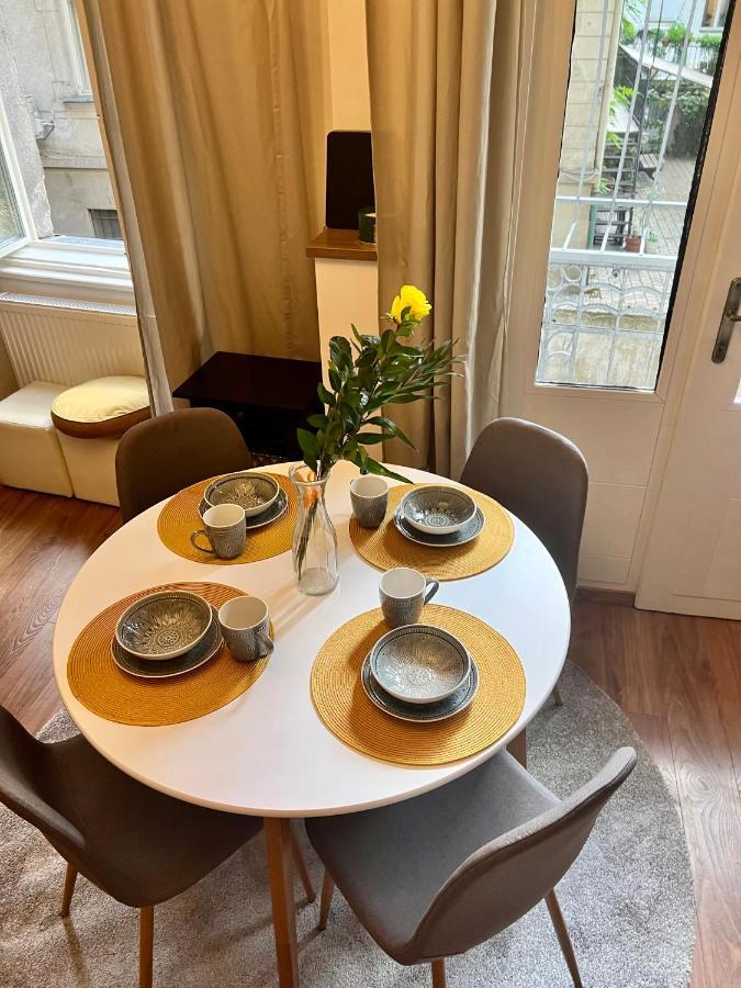 Adorable, Cosy Apartment At The Heroes' Square Βουδαπέστη Εξωτερικό φωτογραφία
